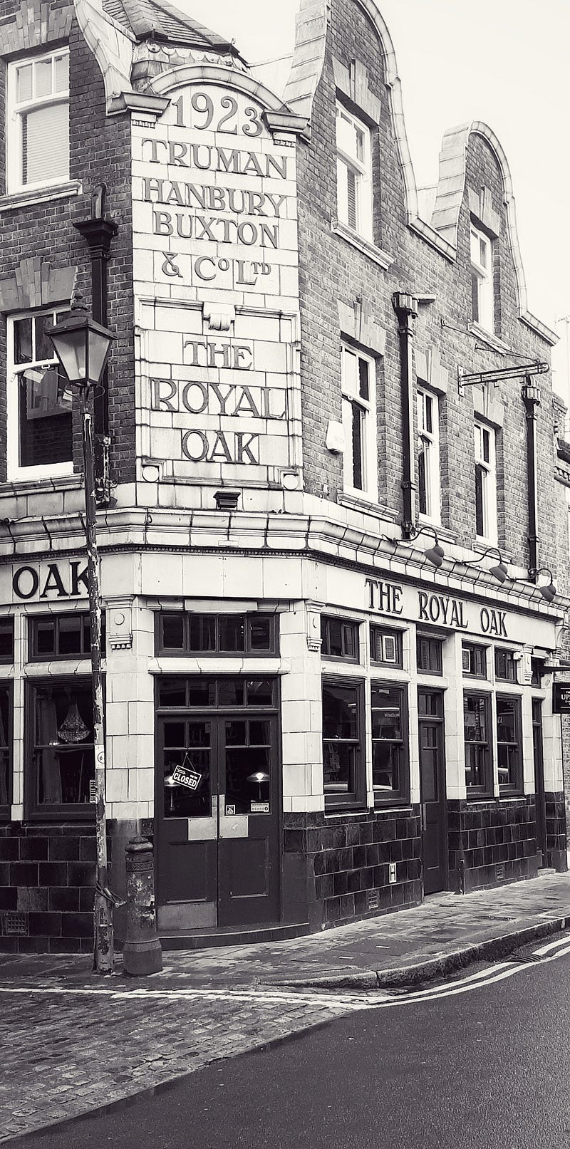 A pub on Columbia Road